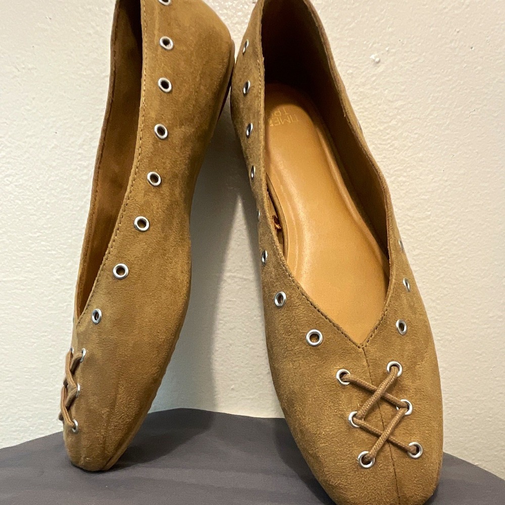 Time and Tru Women Brown Faux Suede Almond Toe Eyelet Slip-On Flats Size 11